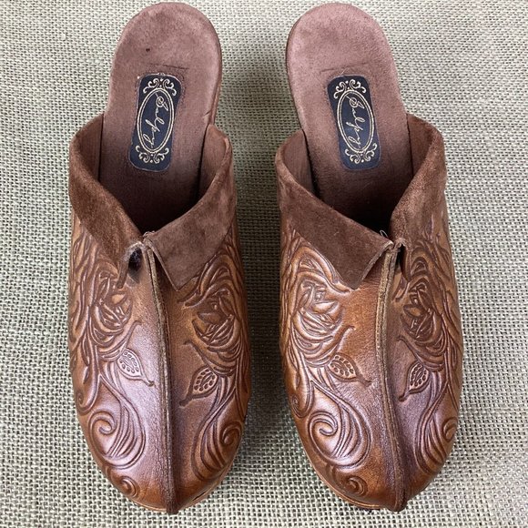Salpy Leather Tooled Mules Clogs - Picture 2 of 10